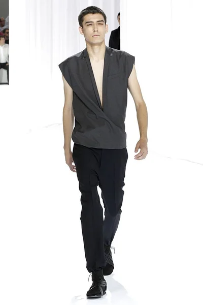 Look 37